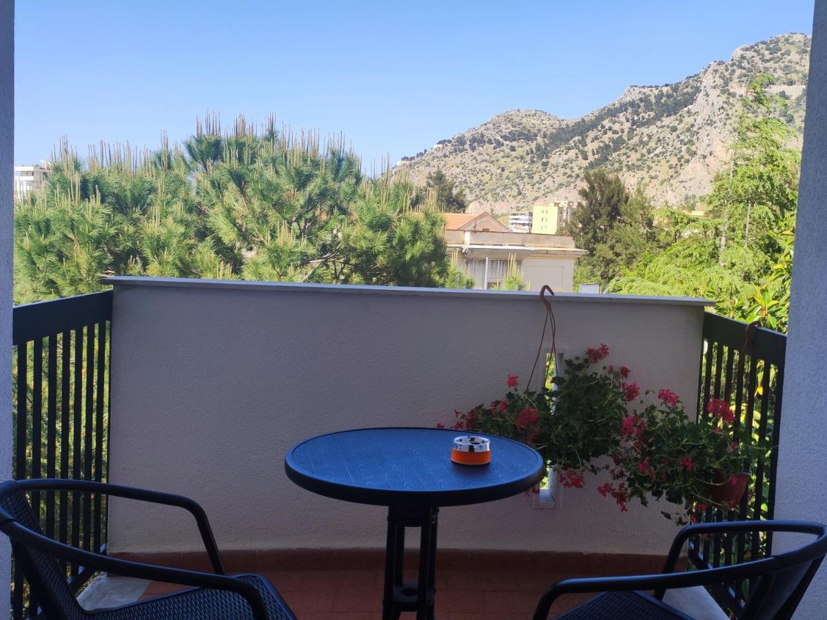 Apartment Amuni And Lt *